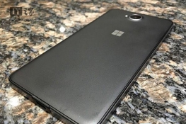 Lumia650⼯