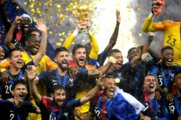 2018年世界杯法国夺冠！4：2击败克罗地亚