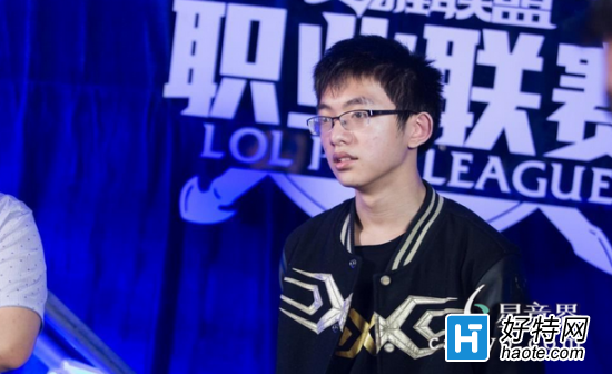 ±ĻսEDG vs Snake߶ܷ˳˰汾