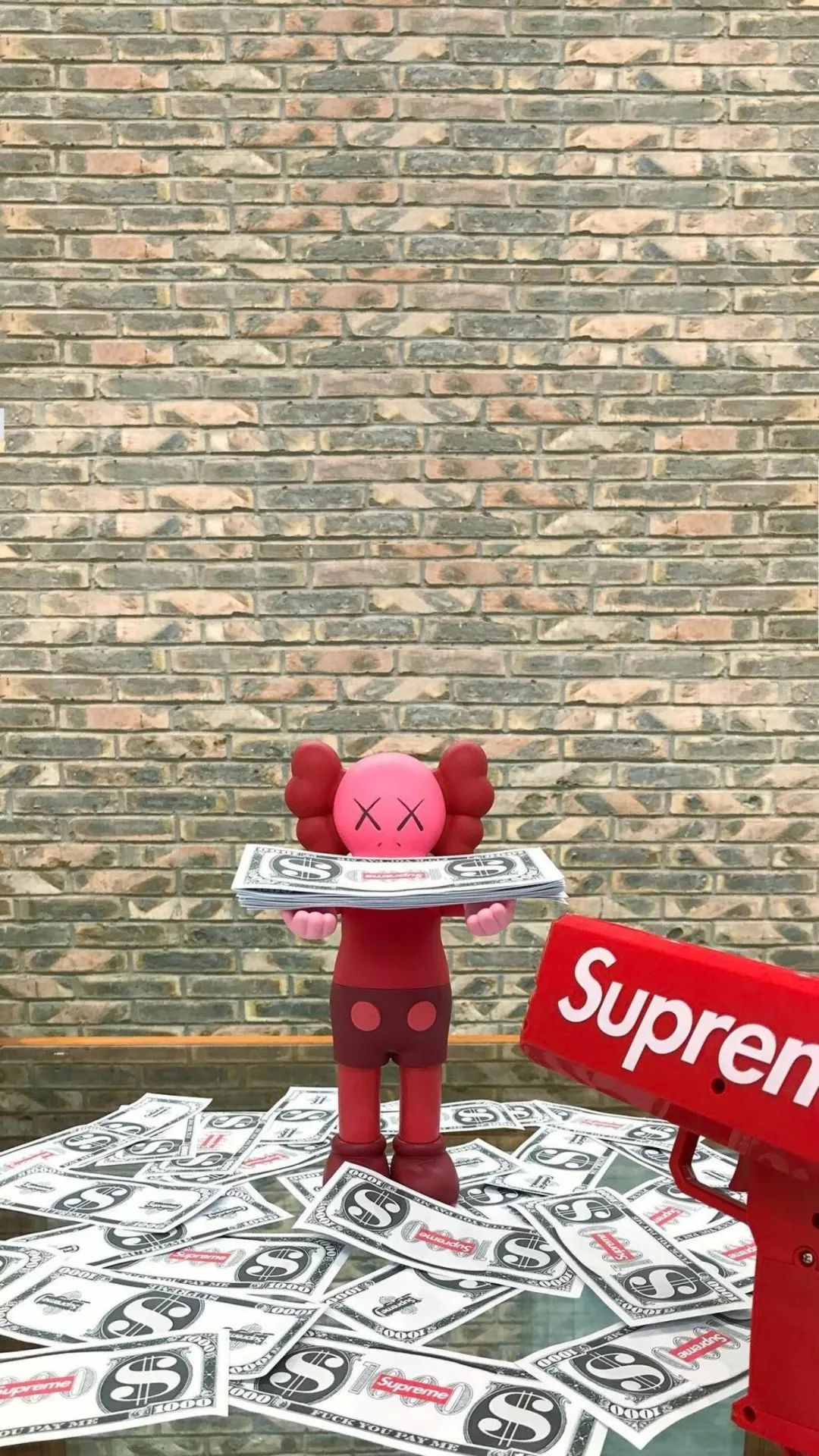 KAWSֻֽ