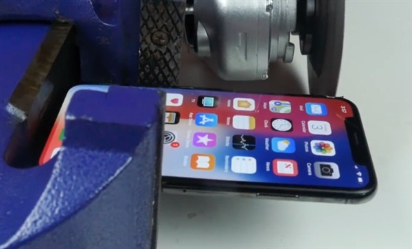 ŰC(j)䏽oiPhone X􄢺