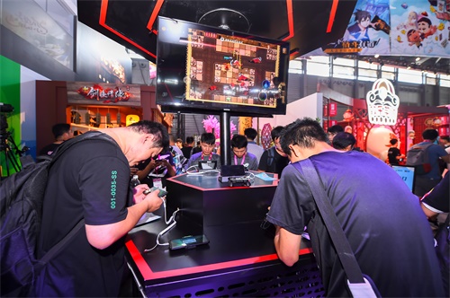 ChinaJoyֱֳROGϷֻ2ԳΪչеġǡƷ